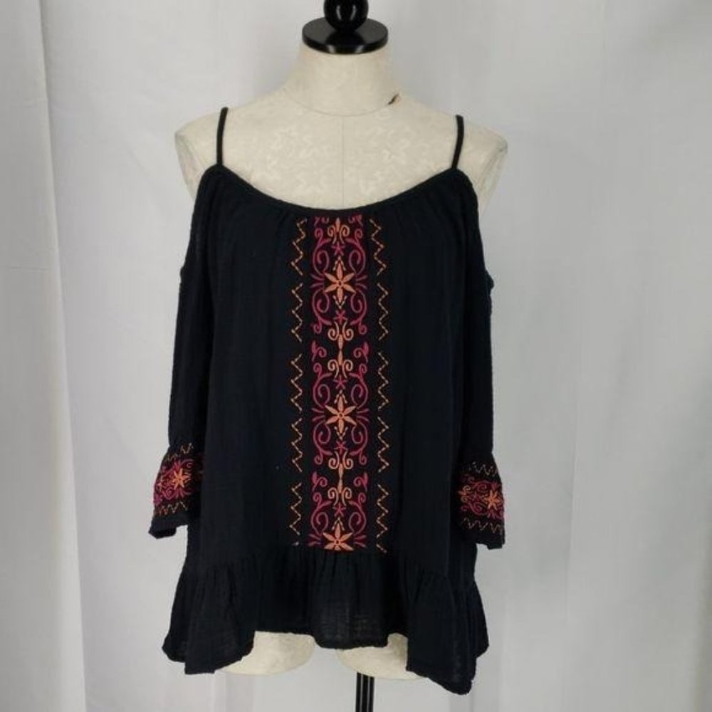 beachlunchlounge Cold Shoulder bohoβ blouse
